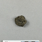 643583