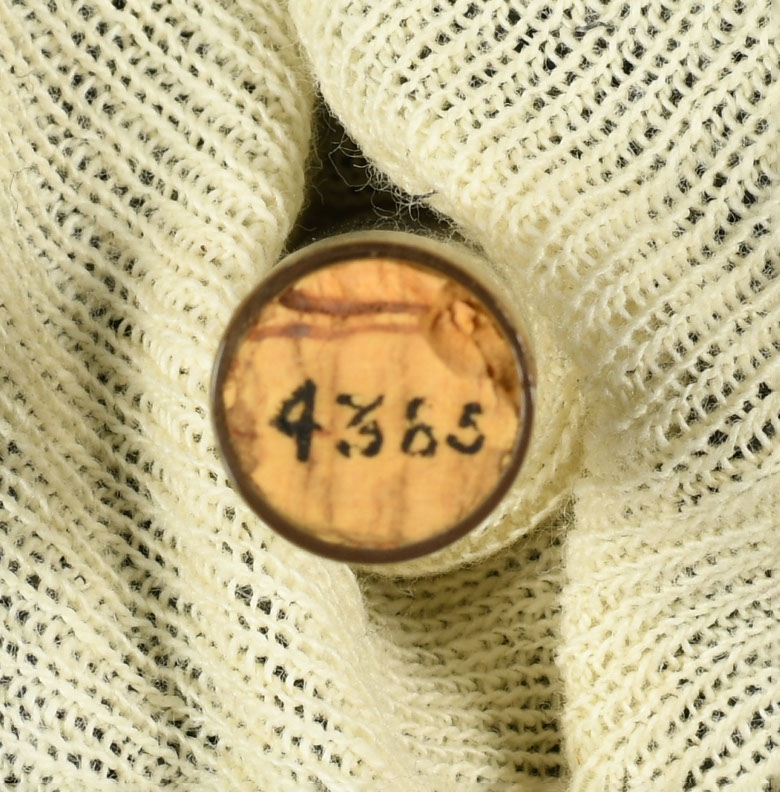 643826