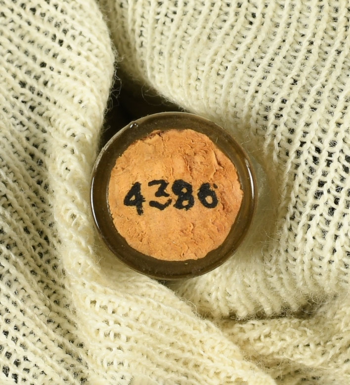 643828