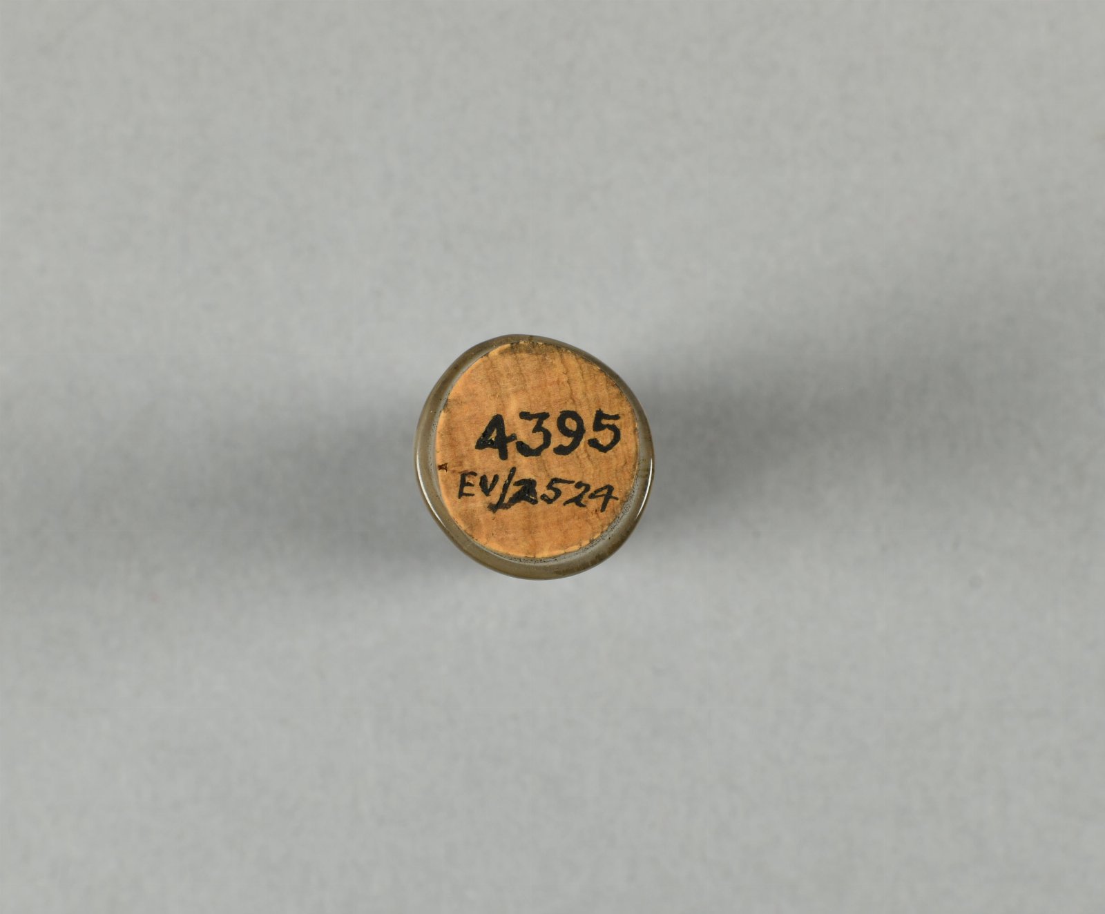 643844