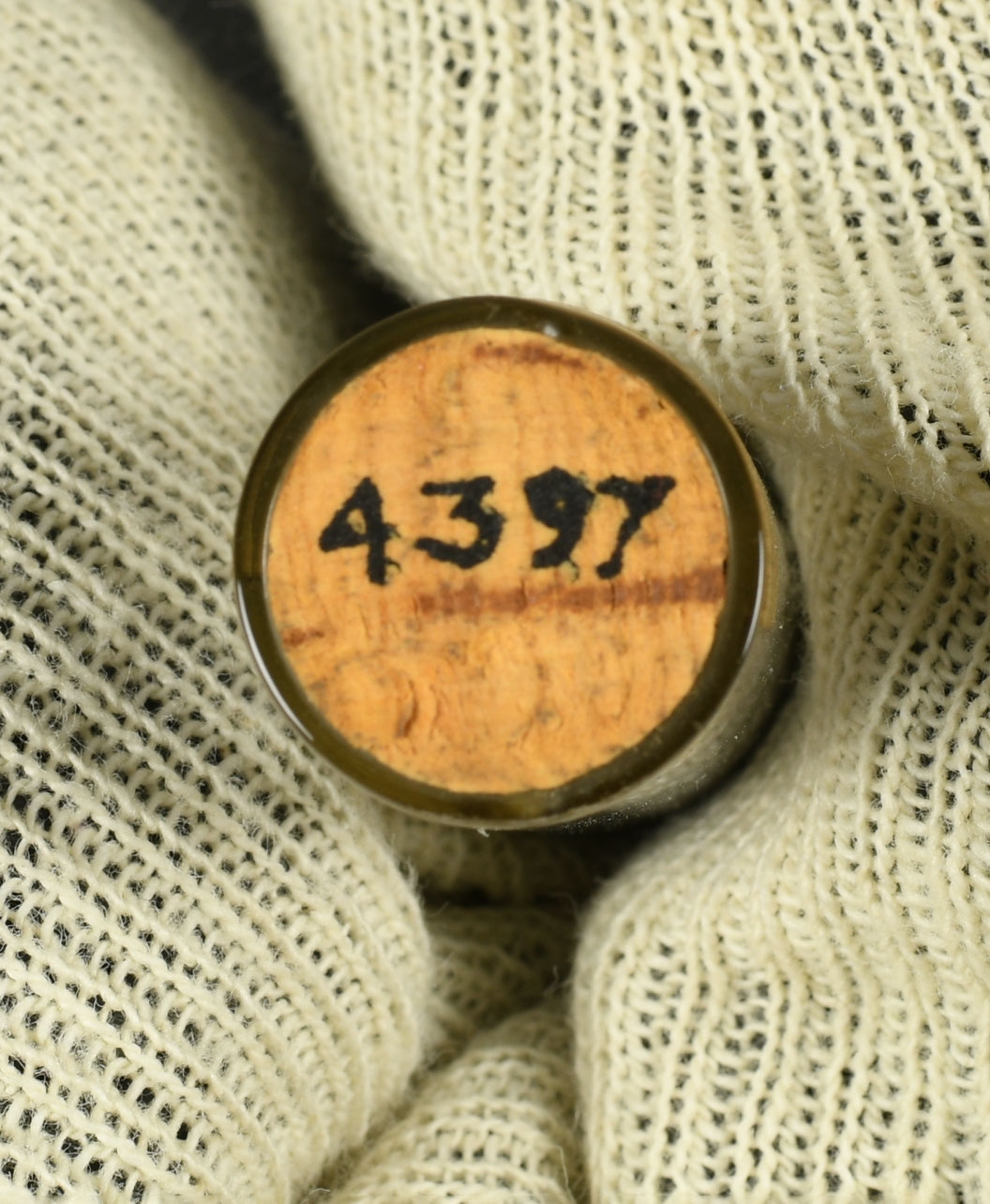 643850