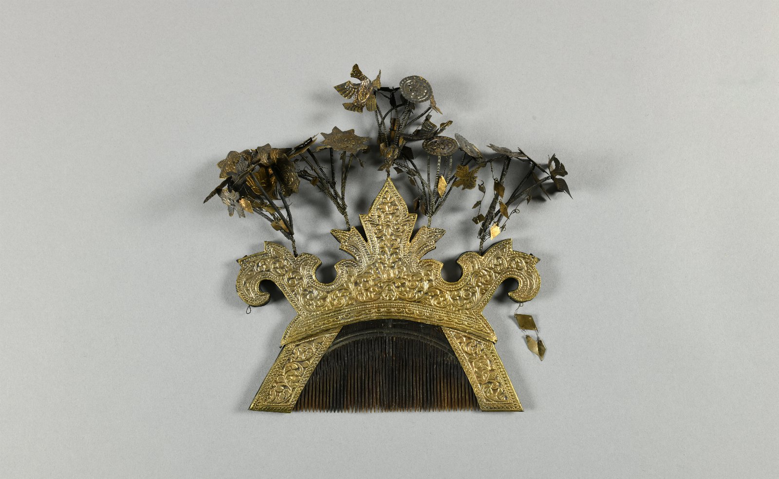 644781