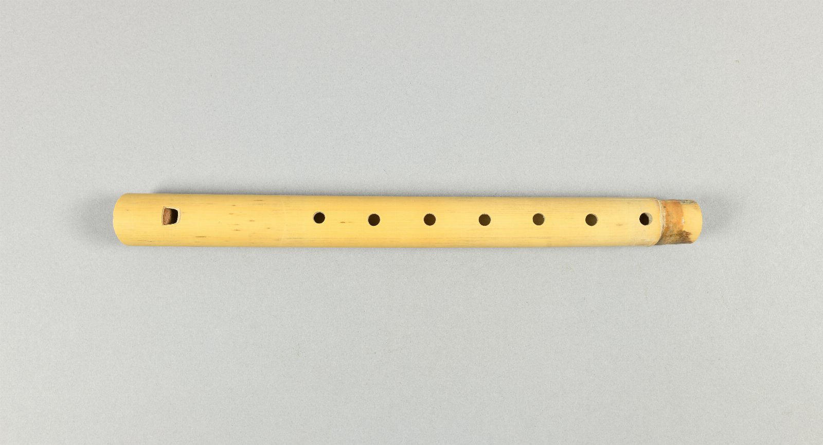 646811