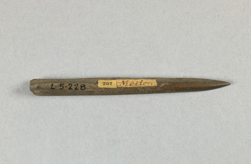648020
