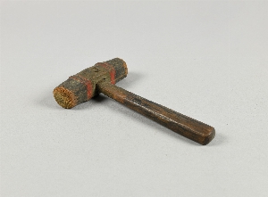 P1995B