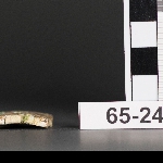 649738