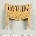 649893