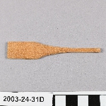 651841