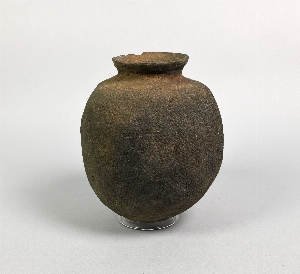 P385