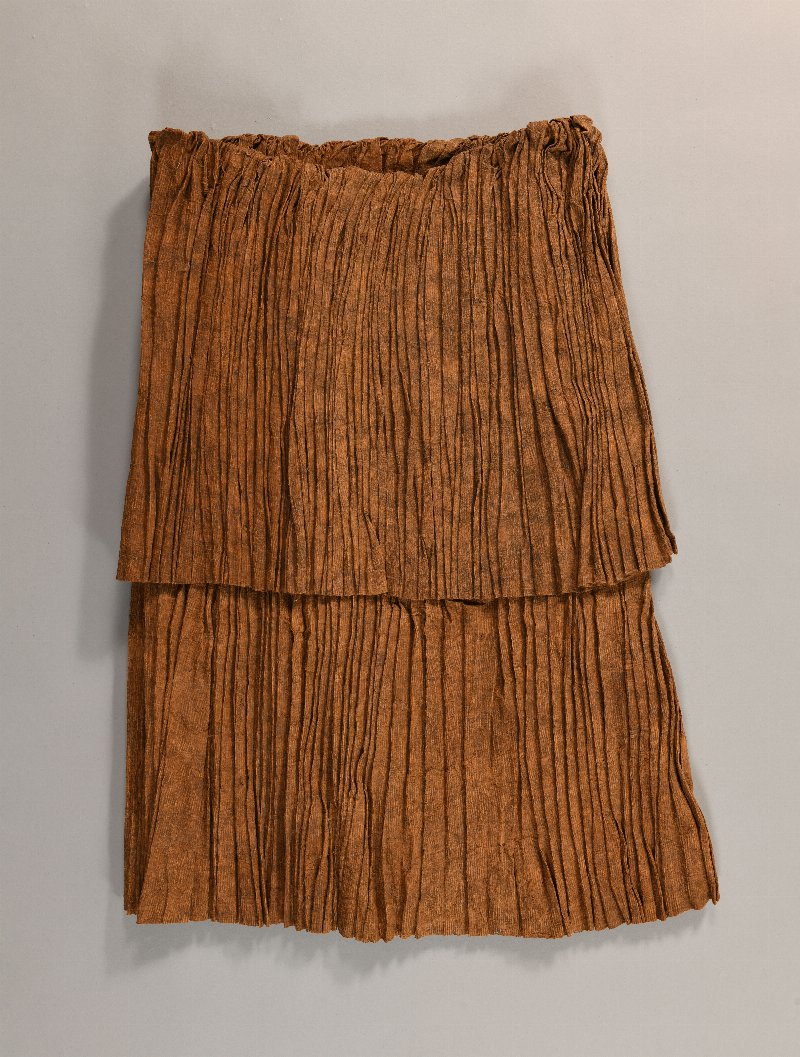 658075