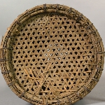 658097