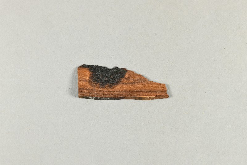 660922