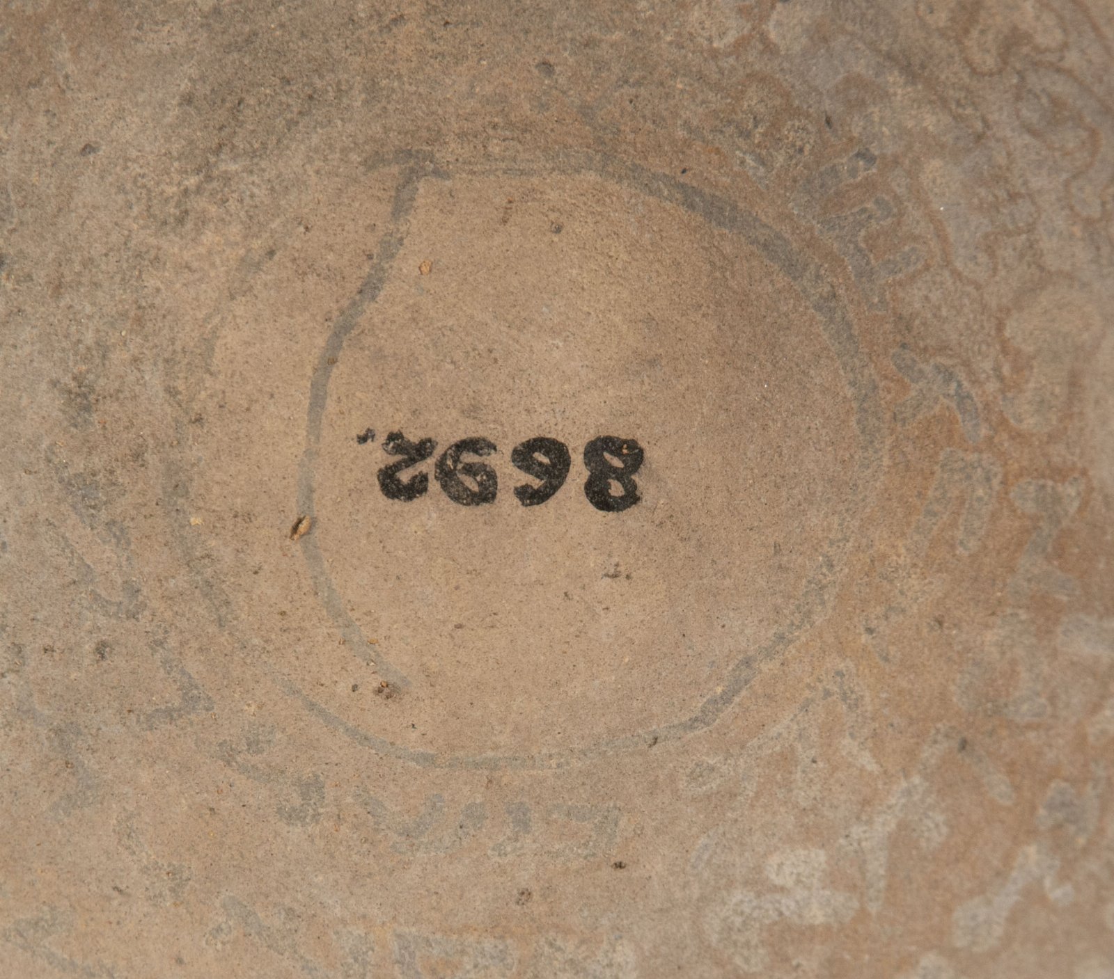 661306