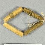 664005