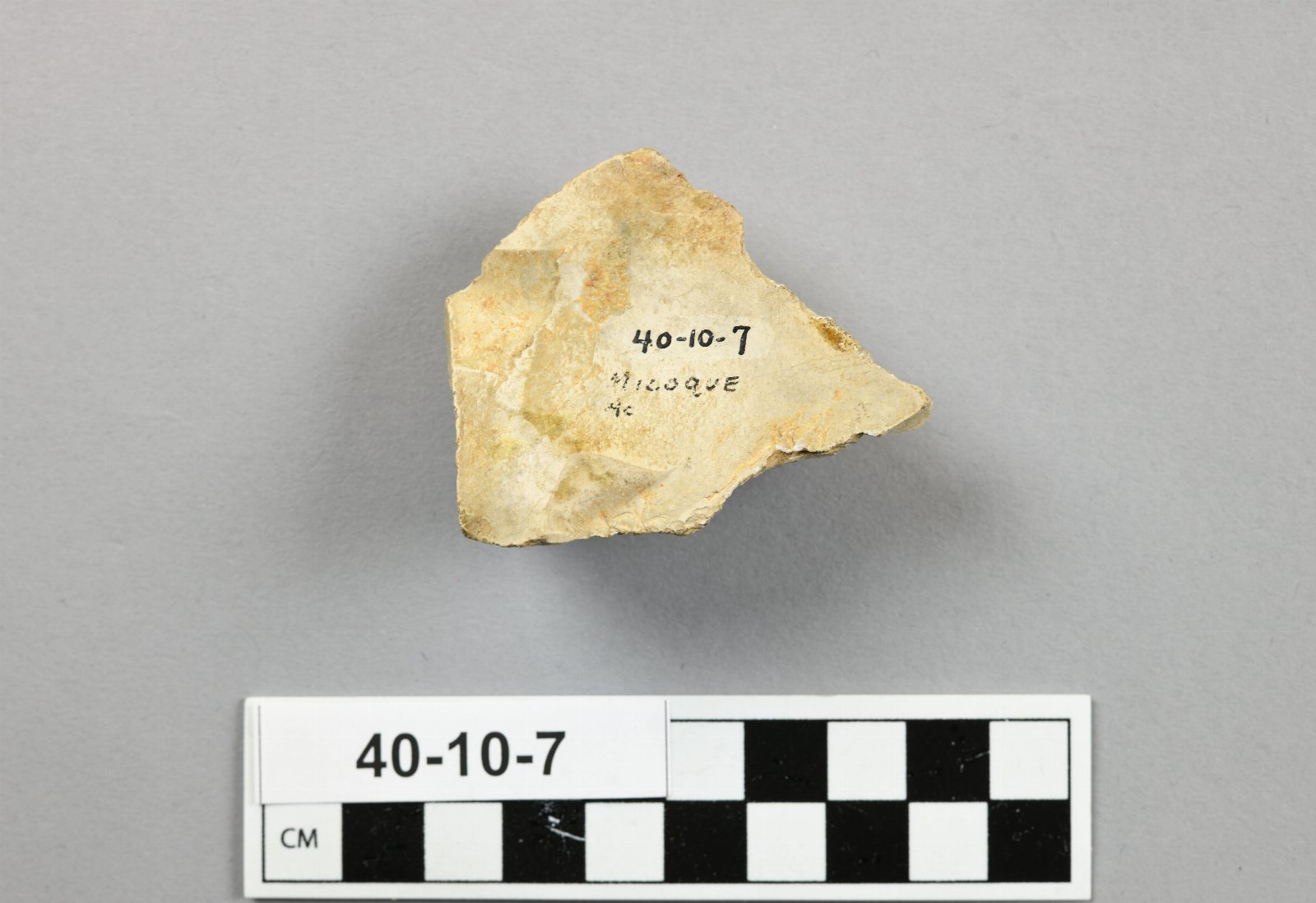 671458