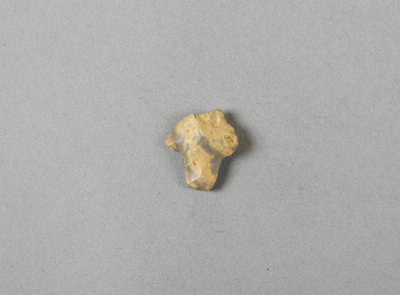 671872