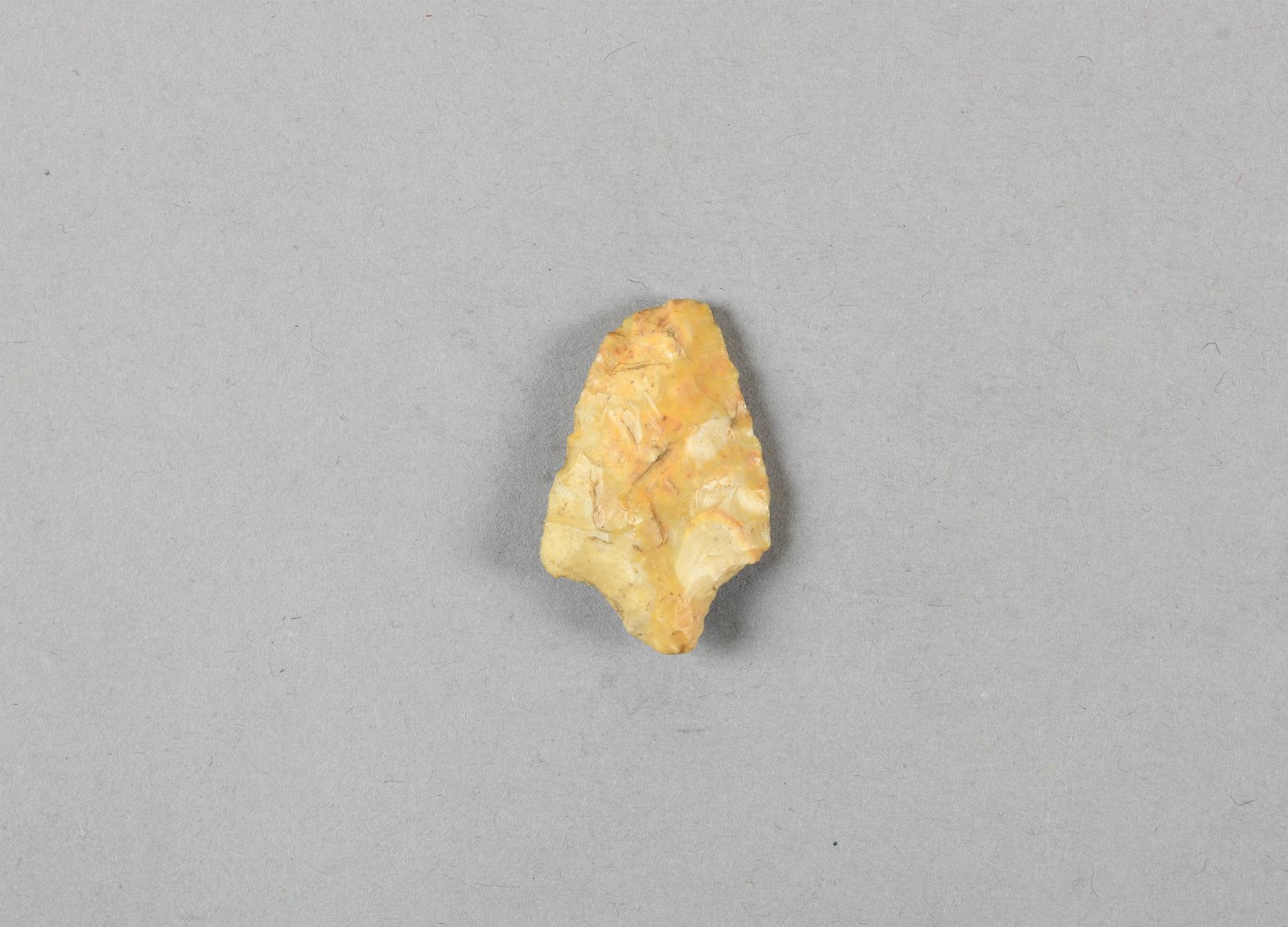 671903