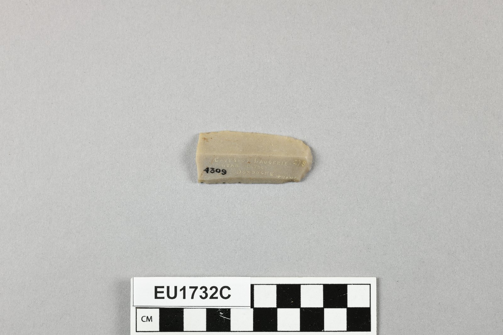 678071