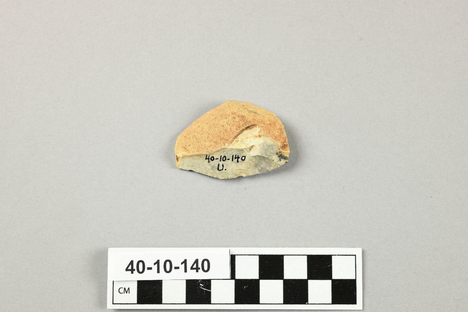 682825