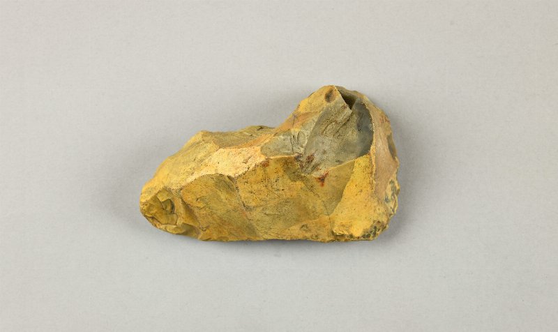 684574