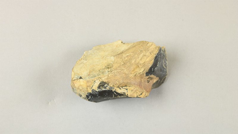 689175
