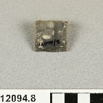 689886
