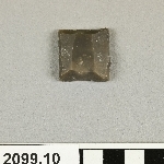 690218