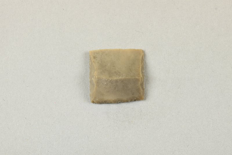 691700