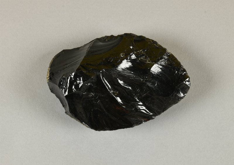 692161