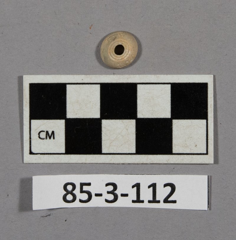 694832
