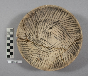 B2942