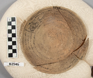 B2946