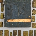 704411