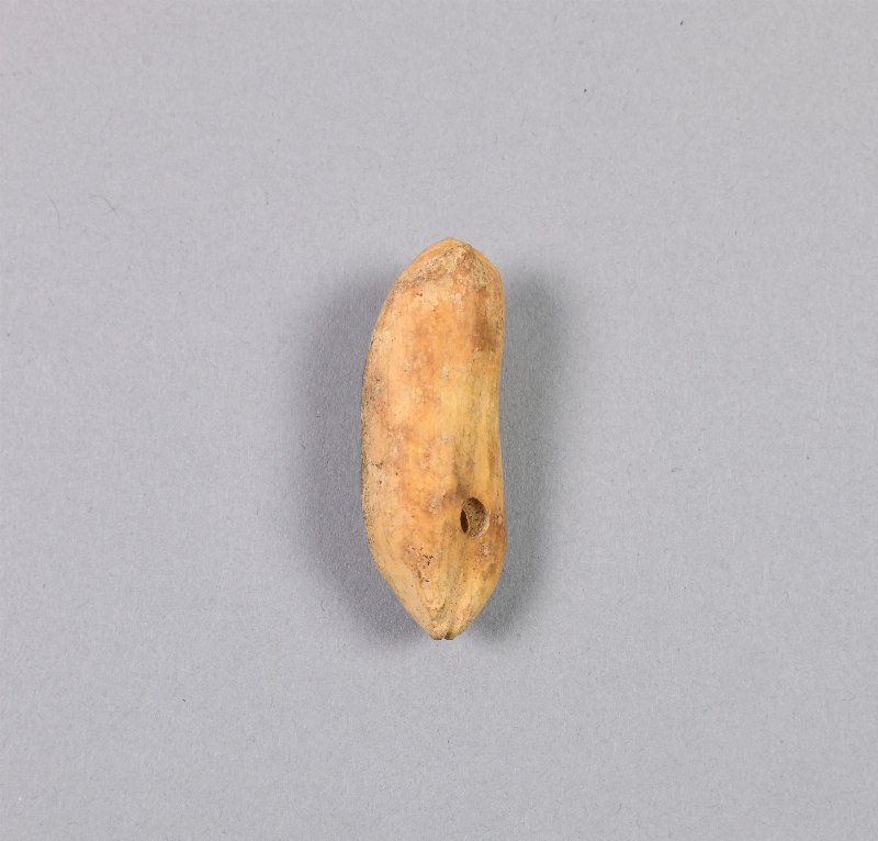 707990