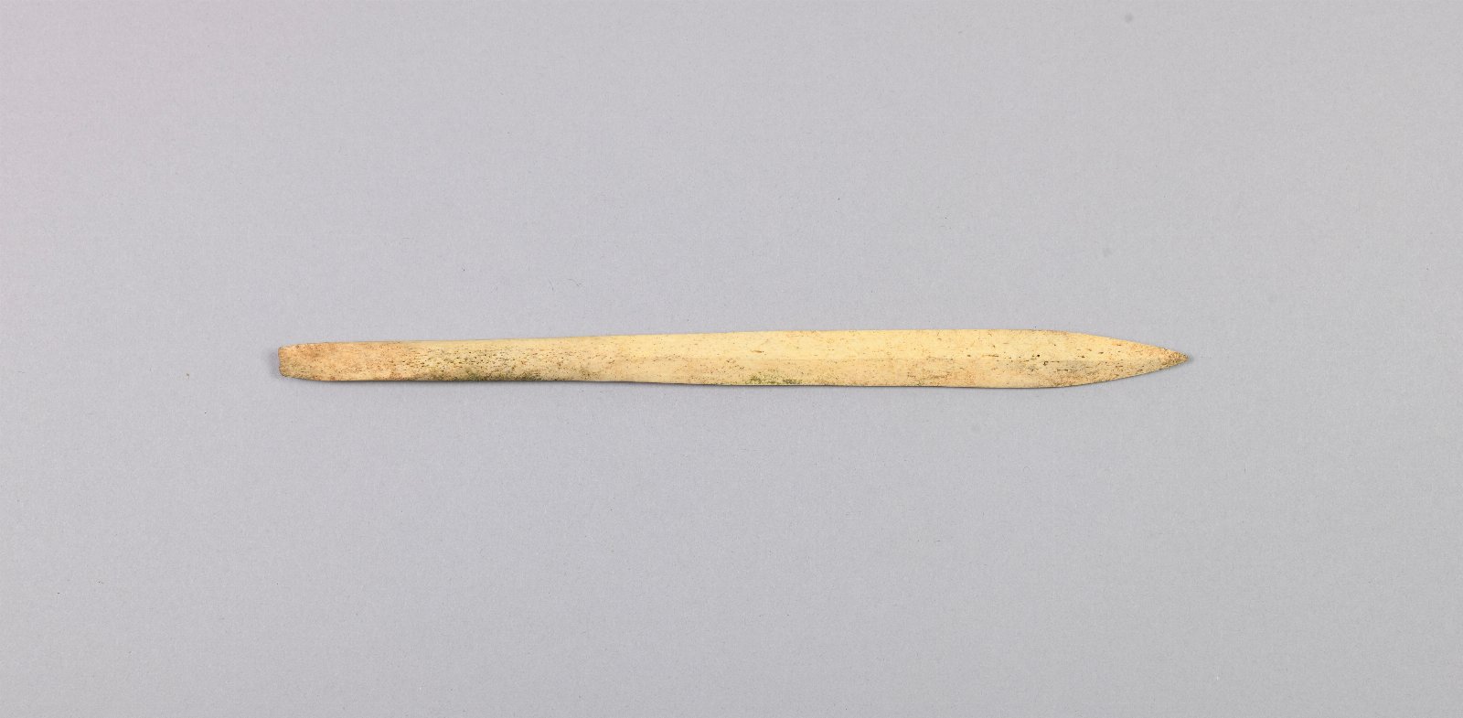 708023