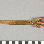 718031