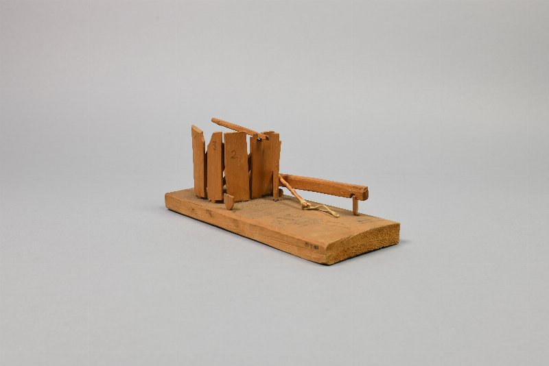 719221