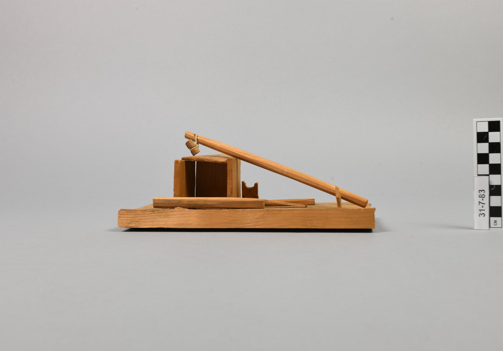 719225