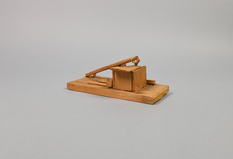 719227