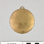 736873
