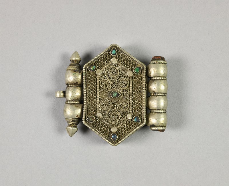 736919