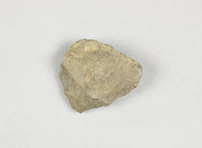 758616
