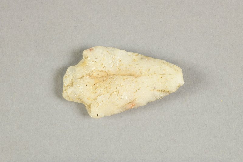 761858