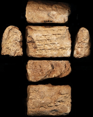 N943