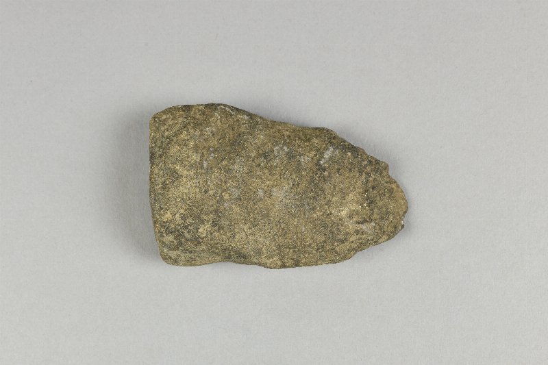 810377