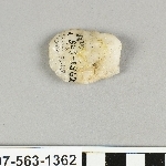 810581