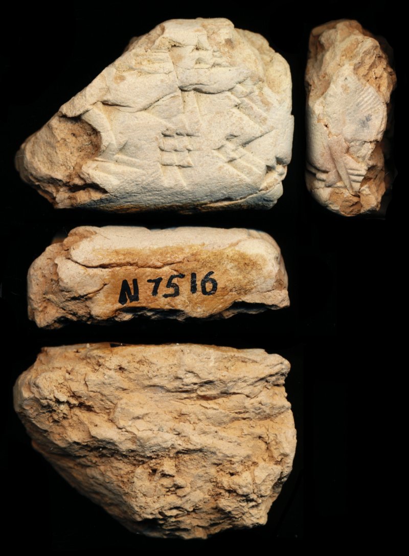 812403
