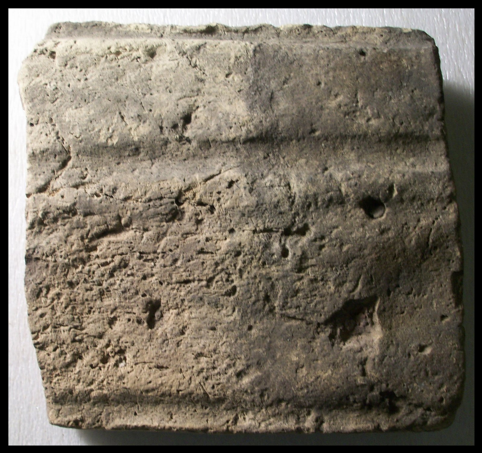 813935