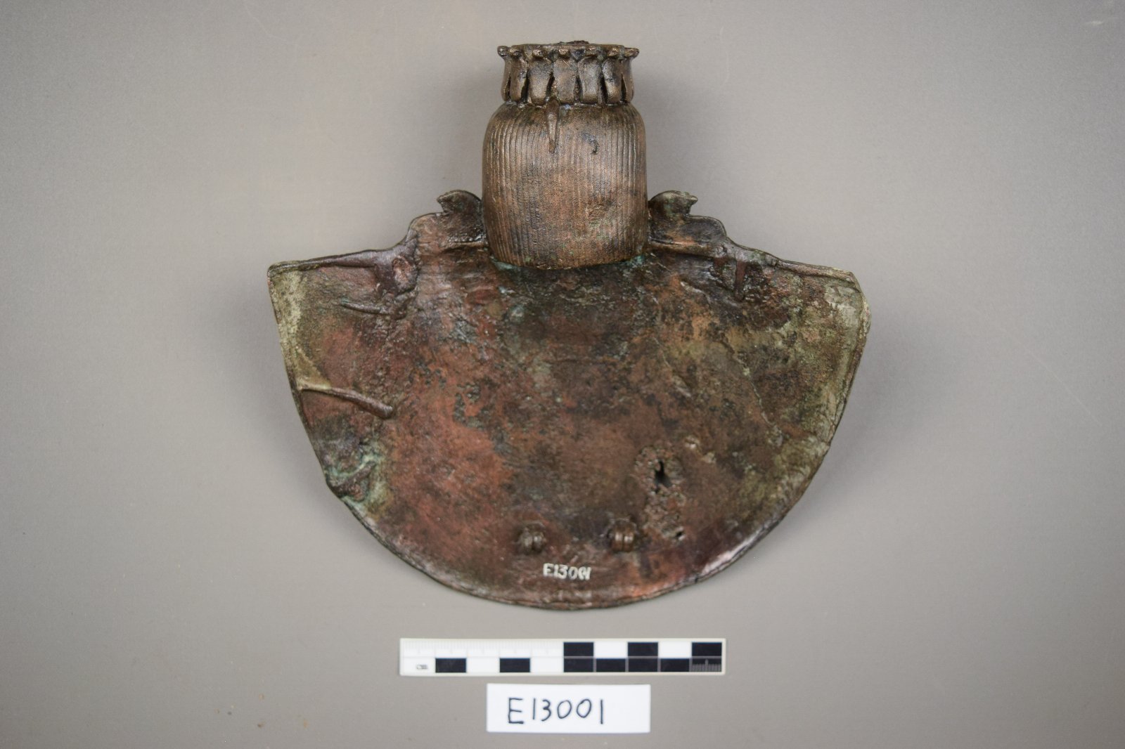 815891