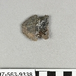 816743